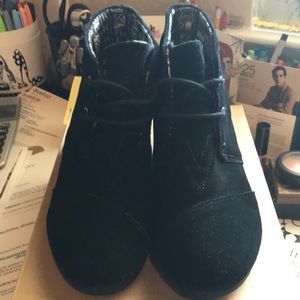 TOMS black suede wedge booties 8.5